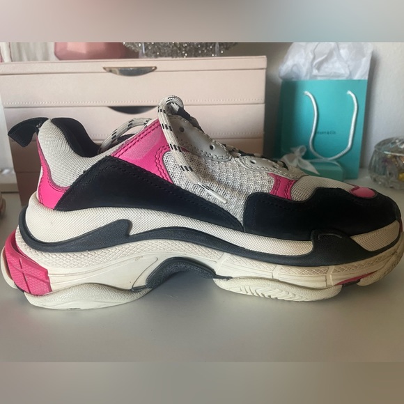 SOLD - Picture 4 of 16